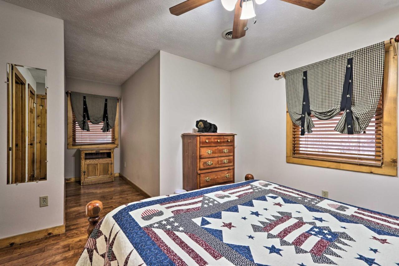 Pigeon Forge Cabin With Hot Tub, 12 Mi To Dollywood! Exterior photo