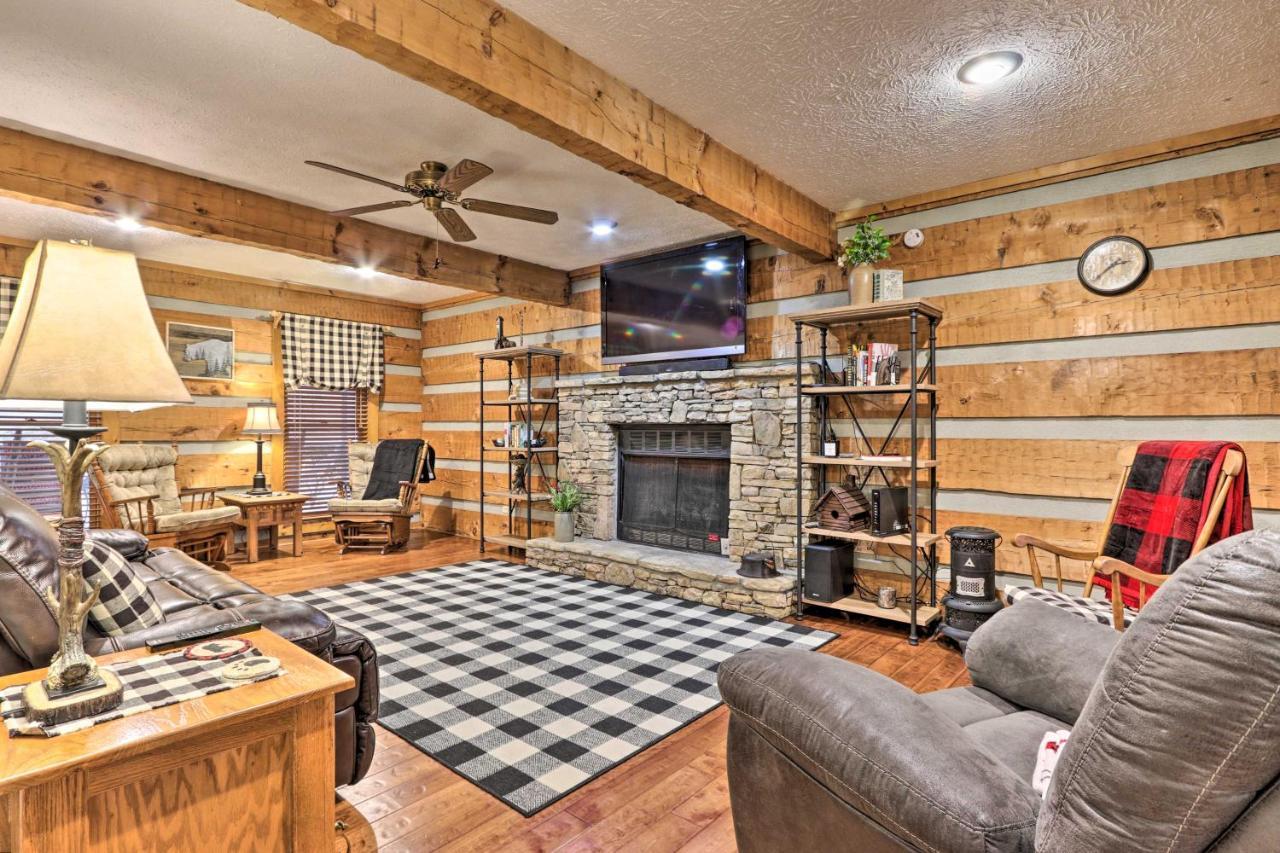 Pigeon Forge Cabin With Hot Tub, 12 Mi To Dollywood! Exterior photo